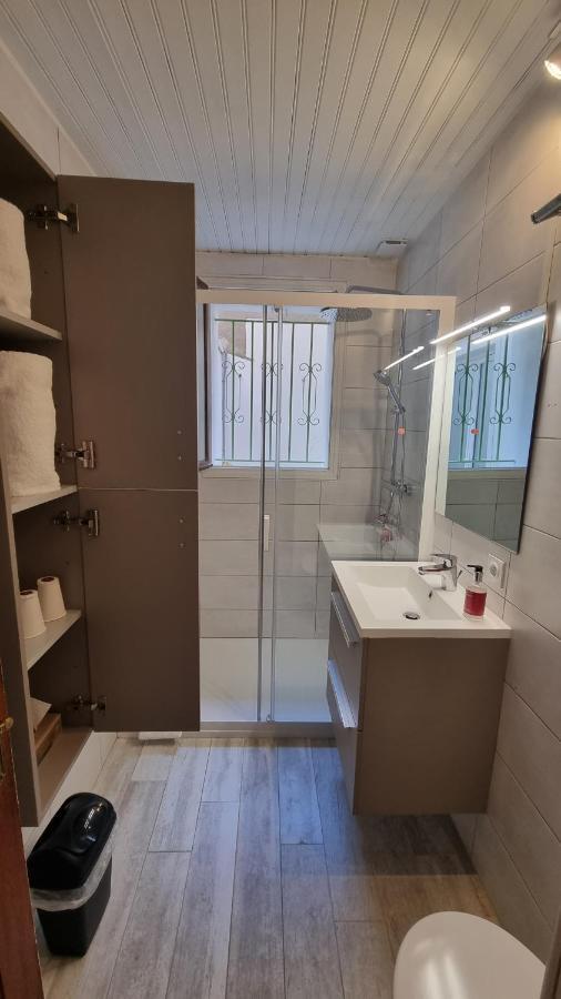 Appartement Calme Centre Ville A 80M Des Halles Narbonne Kültér fotó